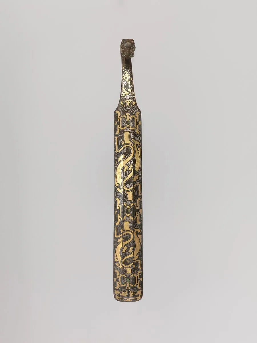 戰國 錯金銀嵌松石螭龍紋青銅帶鈎|Belt hook — Unknown