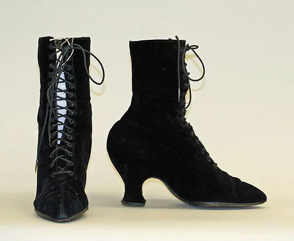 Boots — Unknown