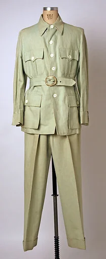 Leisure suit
