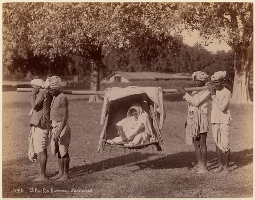 Dhoolie Bearers - Benares