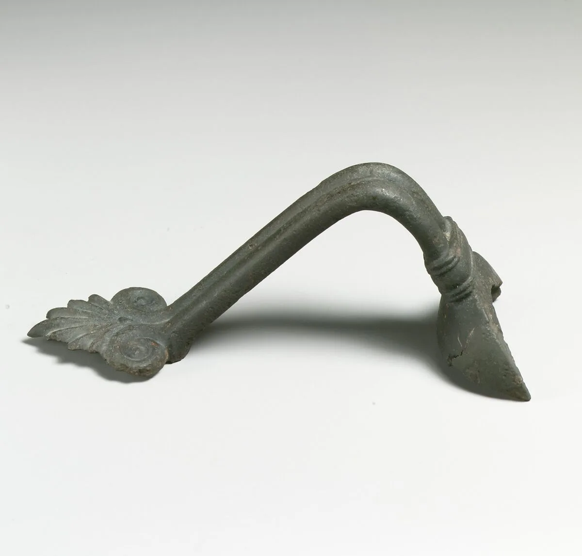 Handle of a jug — Unknown