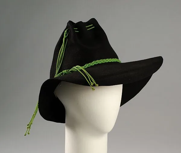 Hat — May Wamelink Gorman
