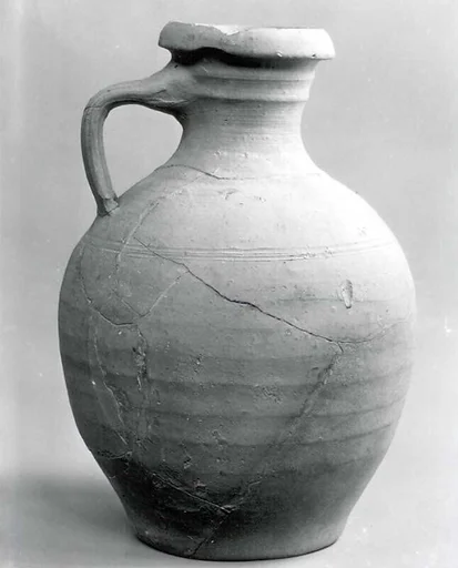 Jug with handle