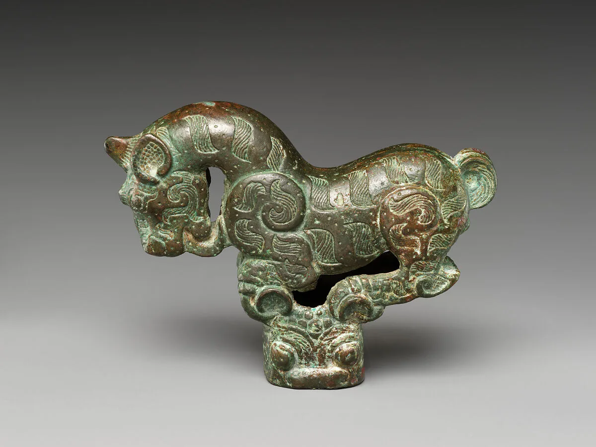 春秋 虎形青銅飾件|Finial in the Shape of a Tiger — Unknown