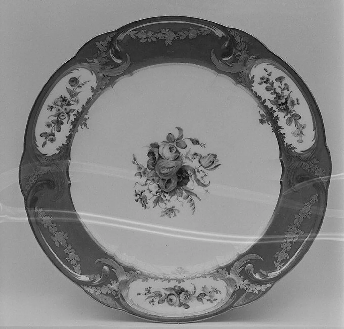 Plate (Assiette à palmes) (1 of 102) (part of a service) — Sèvres Manufactory|Vincent Taillandier