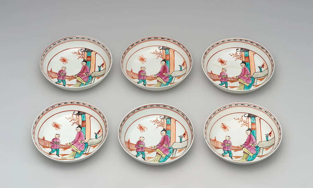 Six saucers (part of a service) — Lowestoft