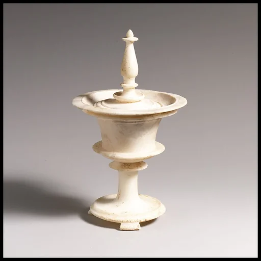 Marble pyxis (box)