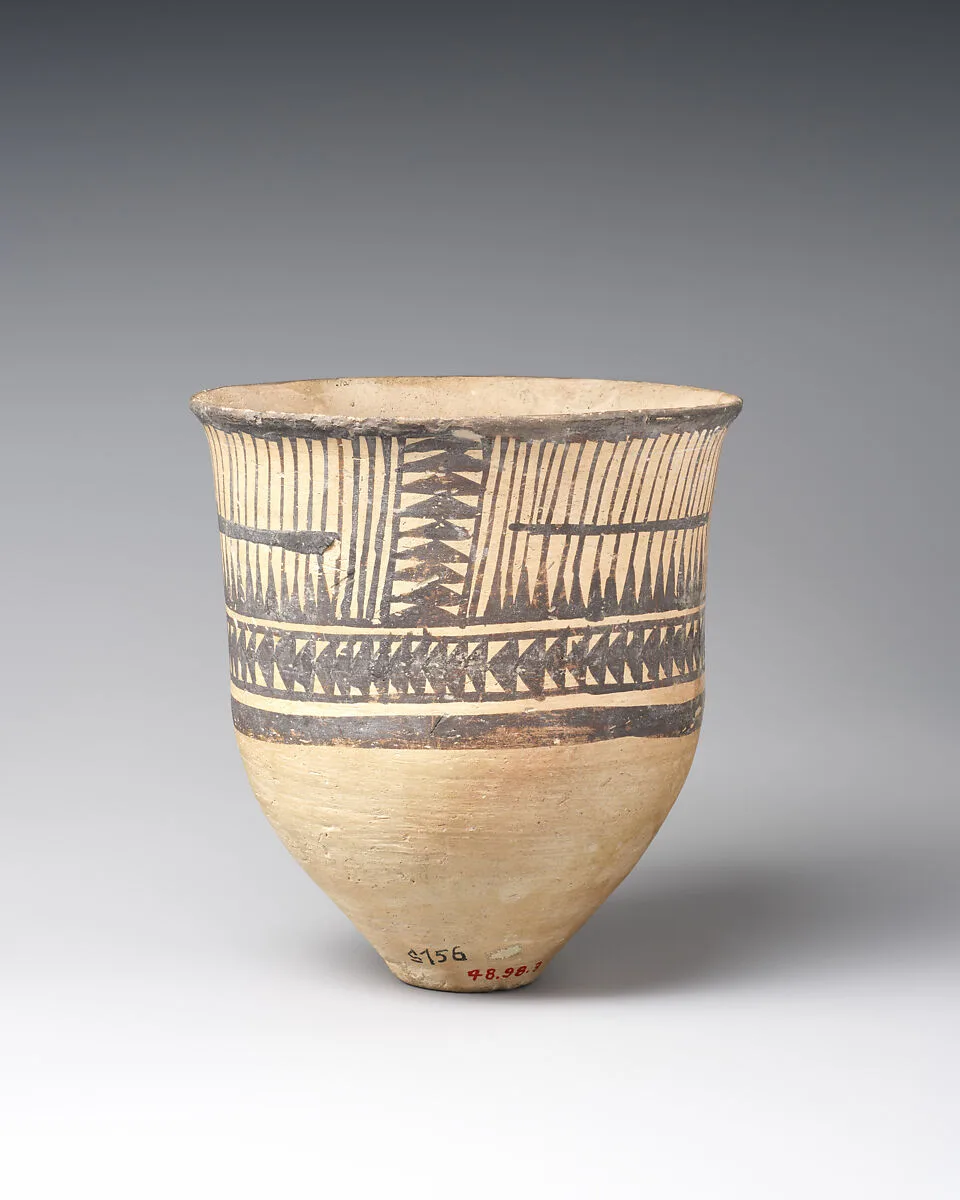 Beaker with geometric decoration — Unknown