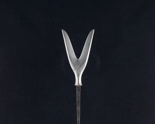 Arrowhead (<i>Yanone</i>)