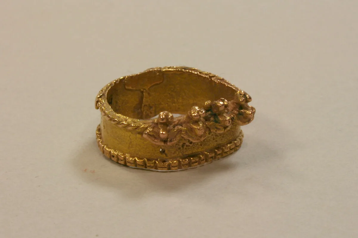 Ring — Unknown