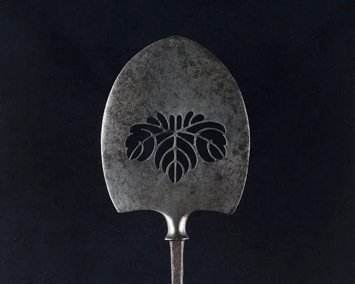Arrowhead (<i>Yanone</i>)