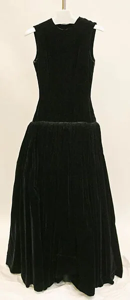 Evening dress — Madame Grès (Germaine Émilie Krebs)