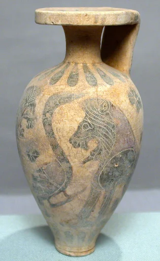 Terracotta pointed aryballos