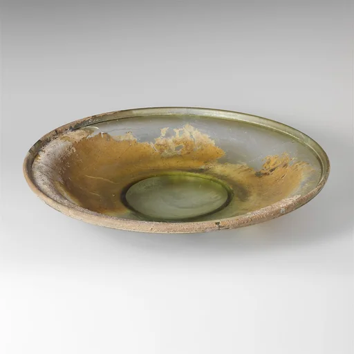 Glass dish