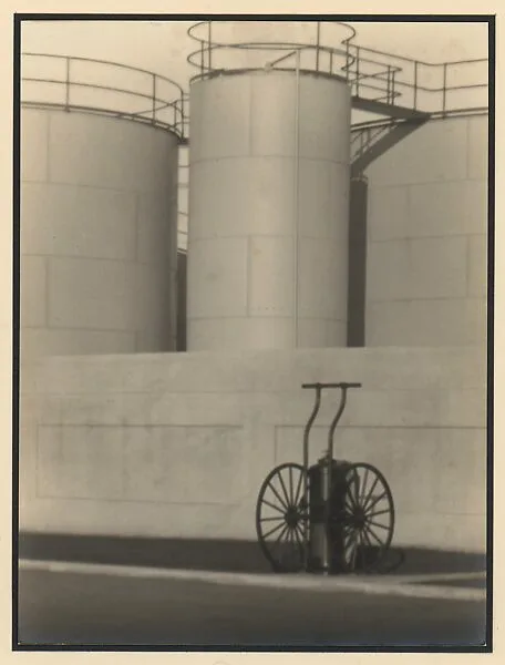 Gasoline Tanks — Johan Hagemeyer