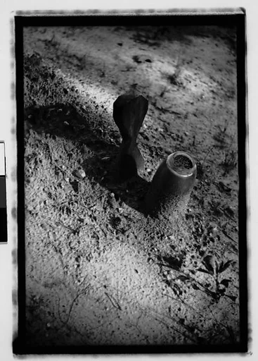 [Grave, Alabama]