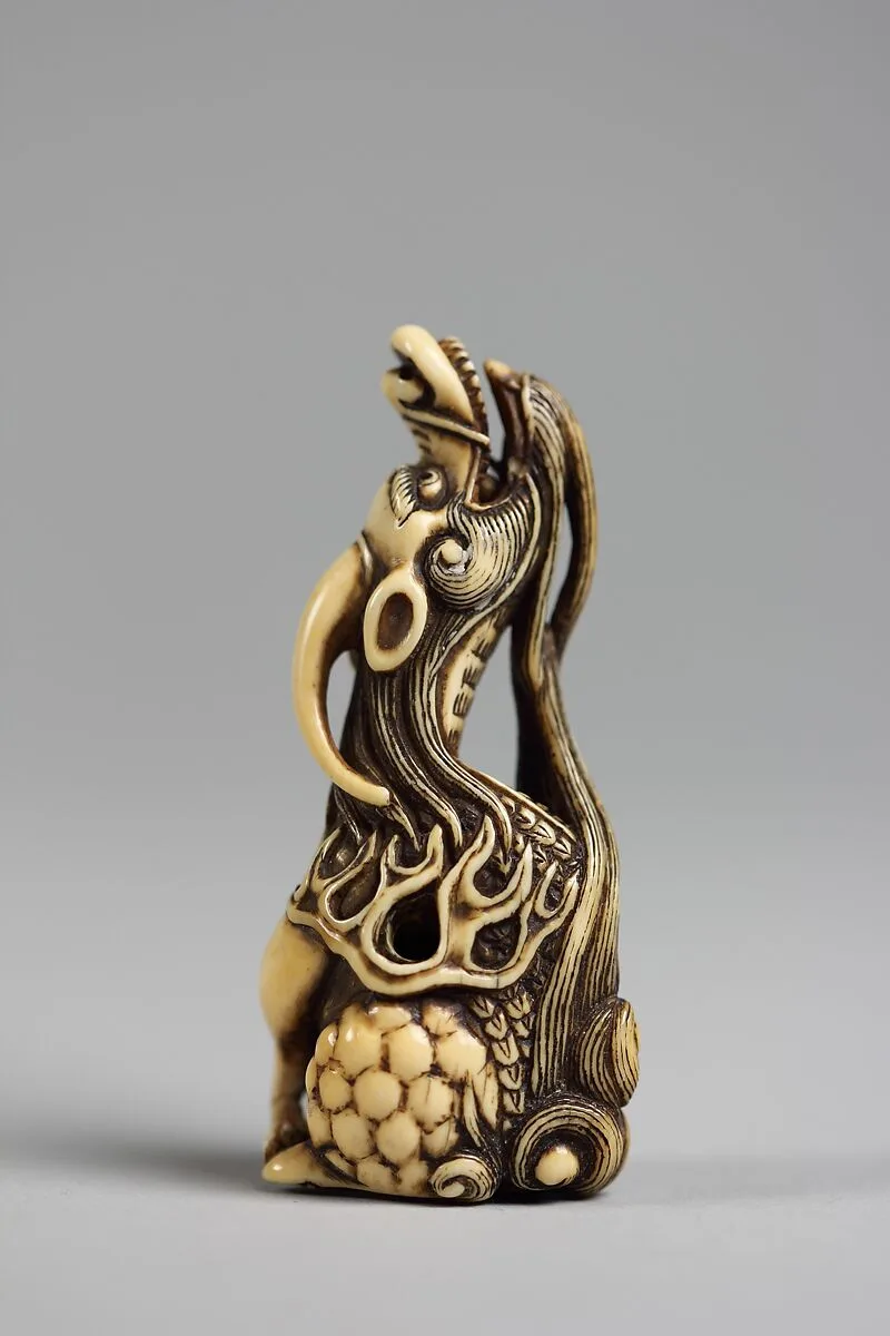 麒麟牙彫根付|Kirin (Mythical Chimera) — Unknown