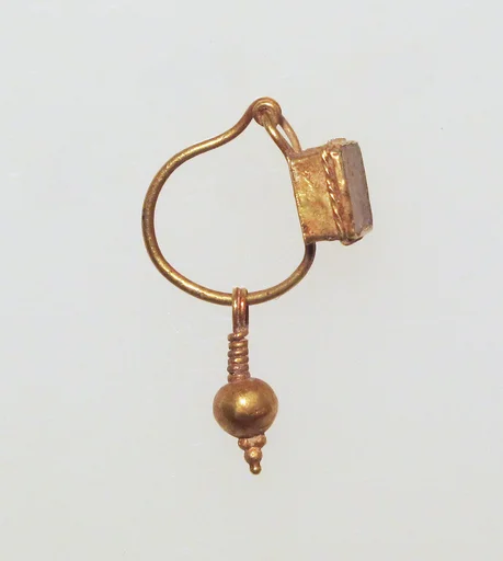 Earring with pendant