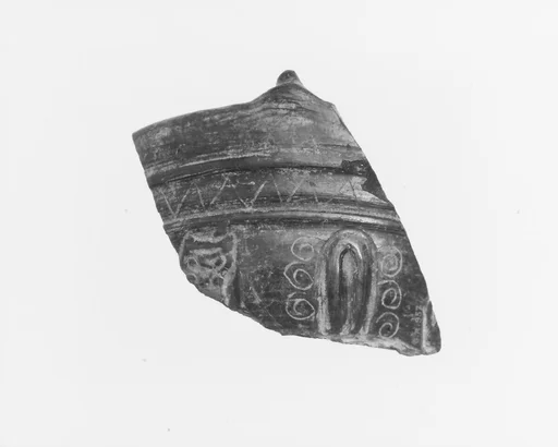 Vase fragment