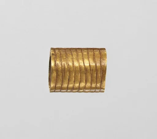 Wig tube (from a group of three)