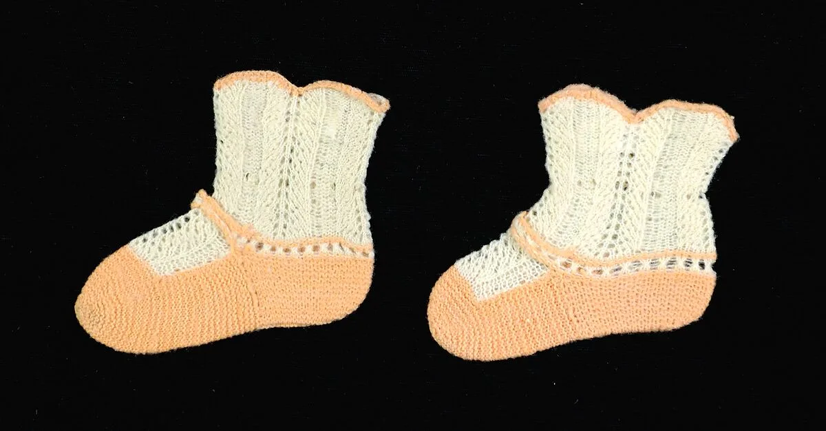 Bootees — Unknown