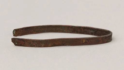 Tweezers