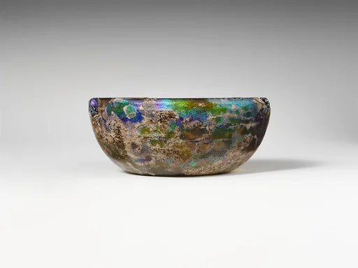 Glass bowl