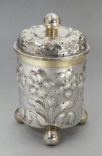 Beaker with cover