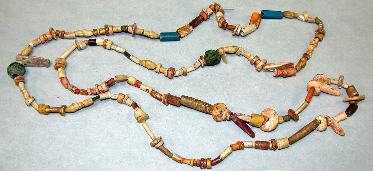 Beaded necklace — Unknown