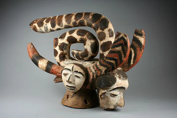 Headdress: Snakes and Heads (Idire) — Oba of Otobi