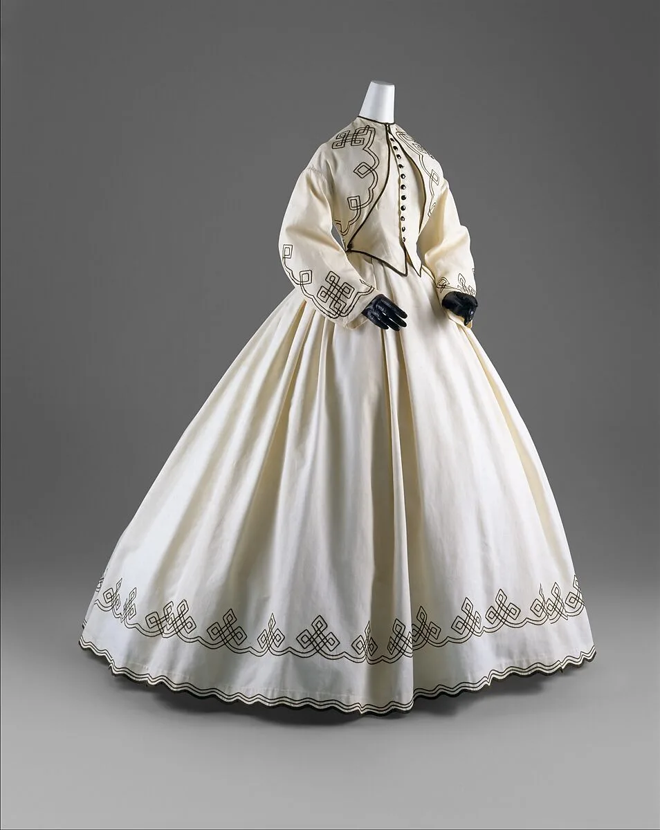 Promenade dress — Unknown