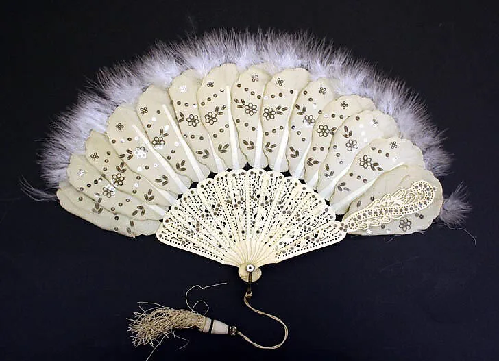 Brisé fan — Unknown