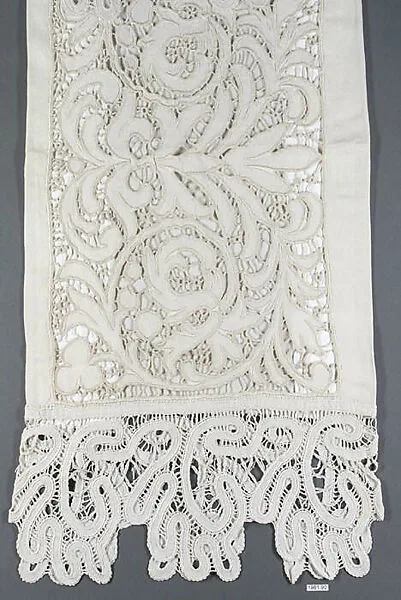 Pillow bolster — Unknown