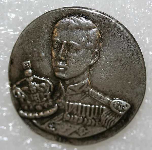 Button — Unknown