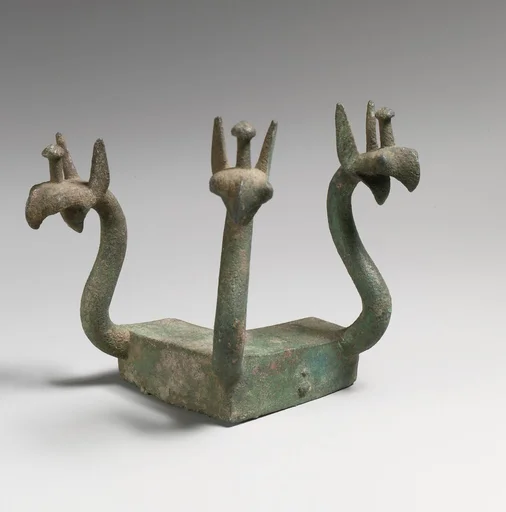 Bronze furniture attachment with griffin heads