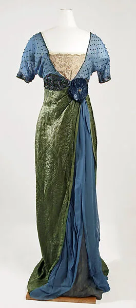 Evening ensemble — Jeanne Hallée