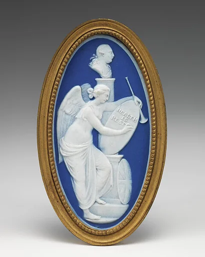 Cameo medallion