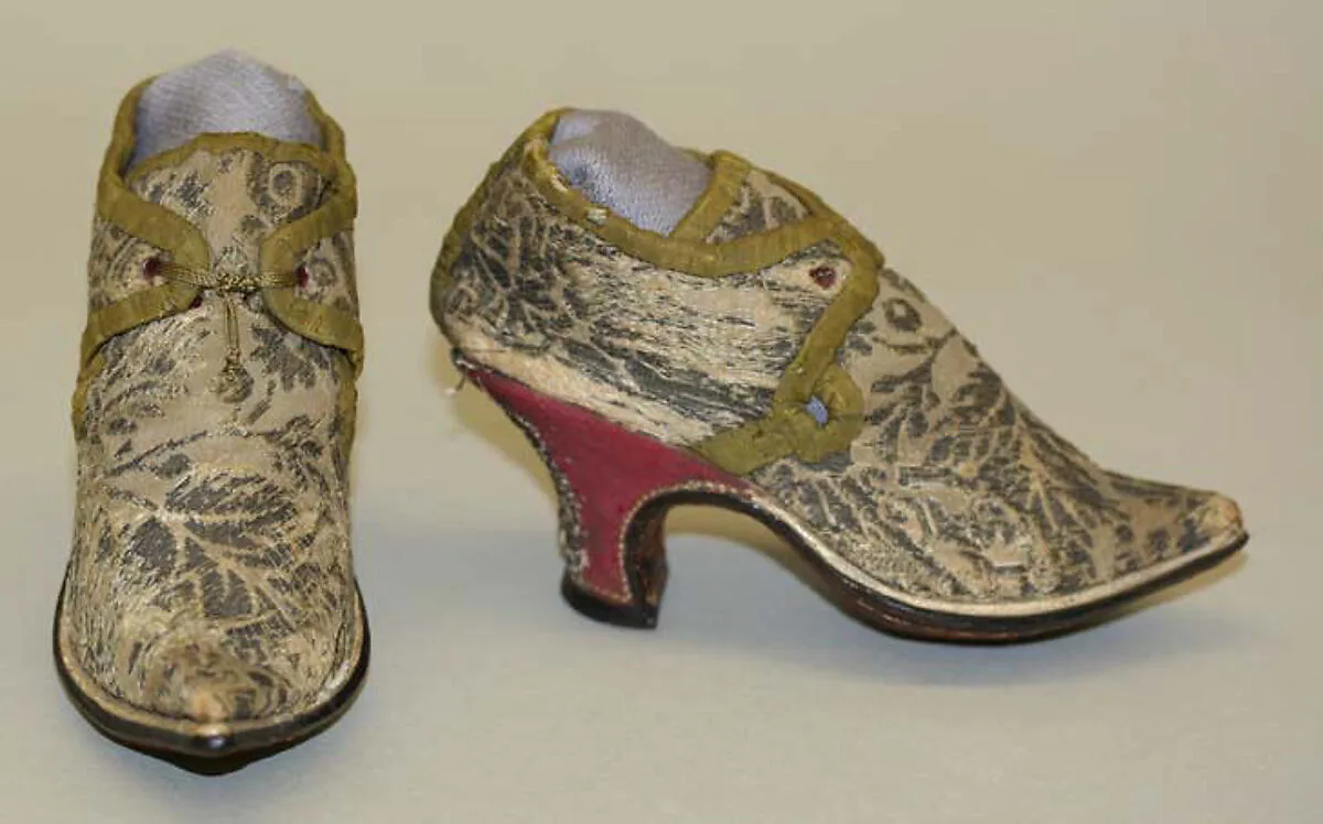 Shoes — Unknown