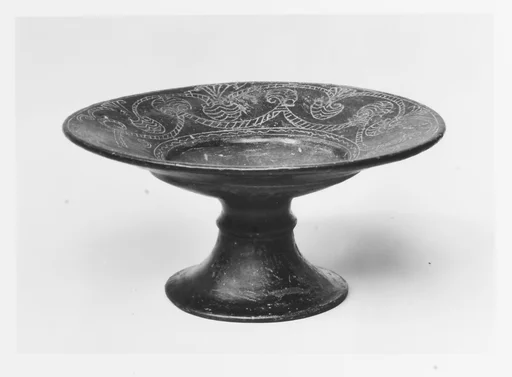 Terracotta stemmed plate