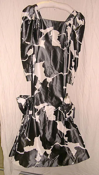 Evening dress — Yves Saint Laurent|Yves Saint Laurent