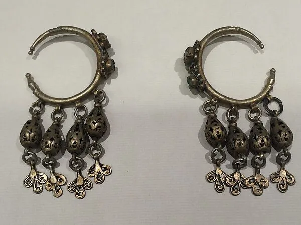Ear Ornament (Tikhrazin or Douwwah) — Unknown