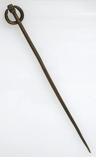 Annular Brooch