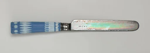 Dessert knife