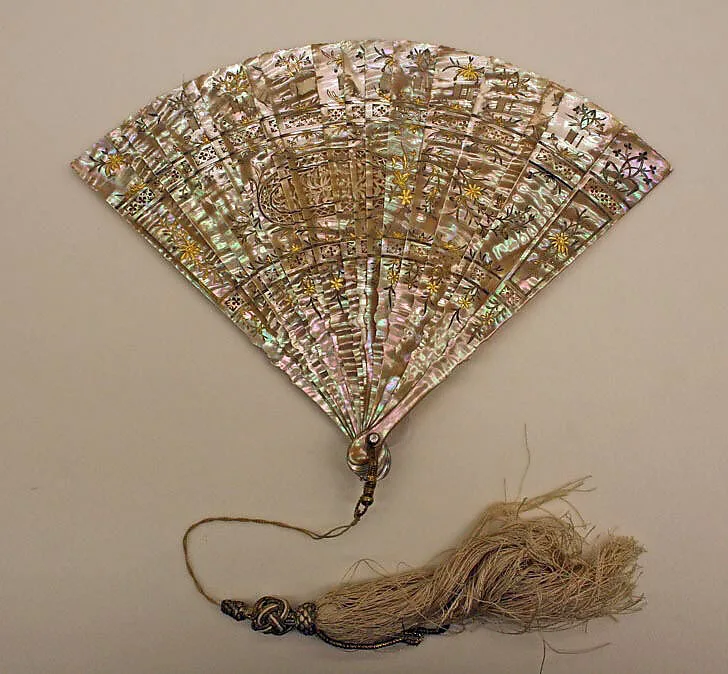 Brisé fan — Unknown