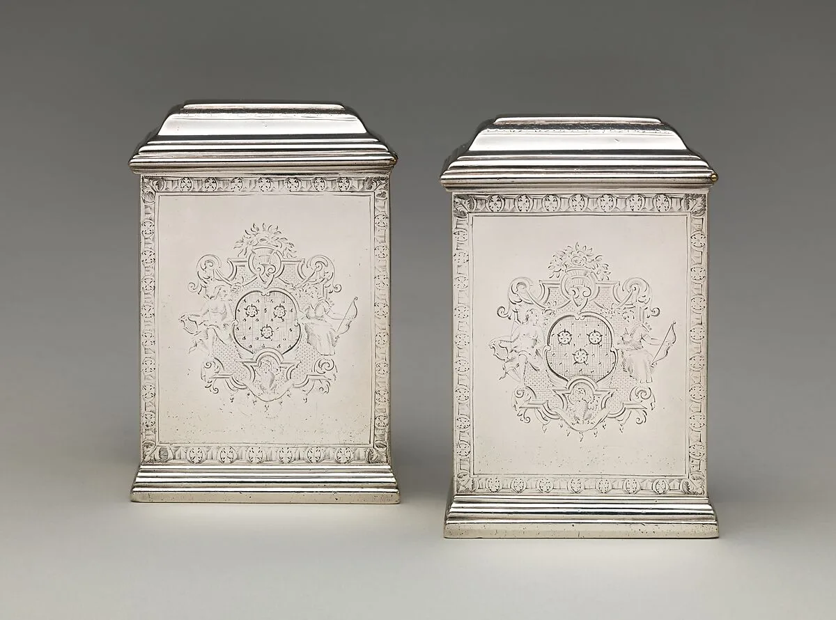 Tea caddy (one of a pair) — Augustin Courtauld