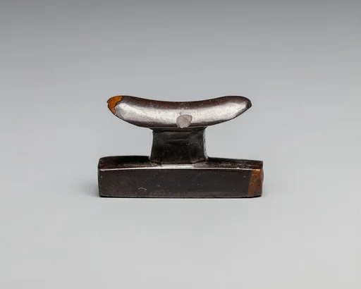 Headrest amulet