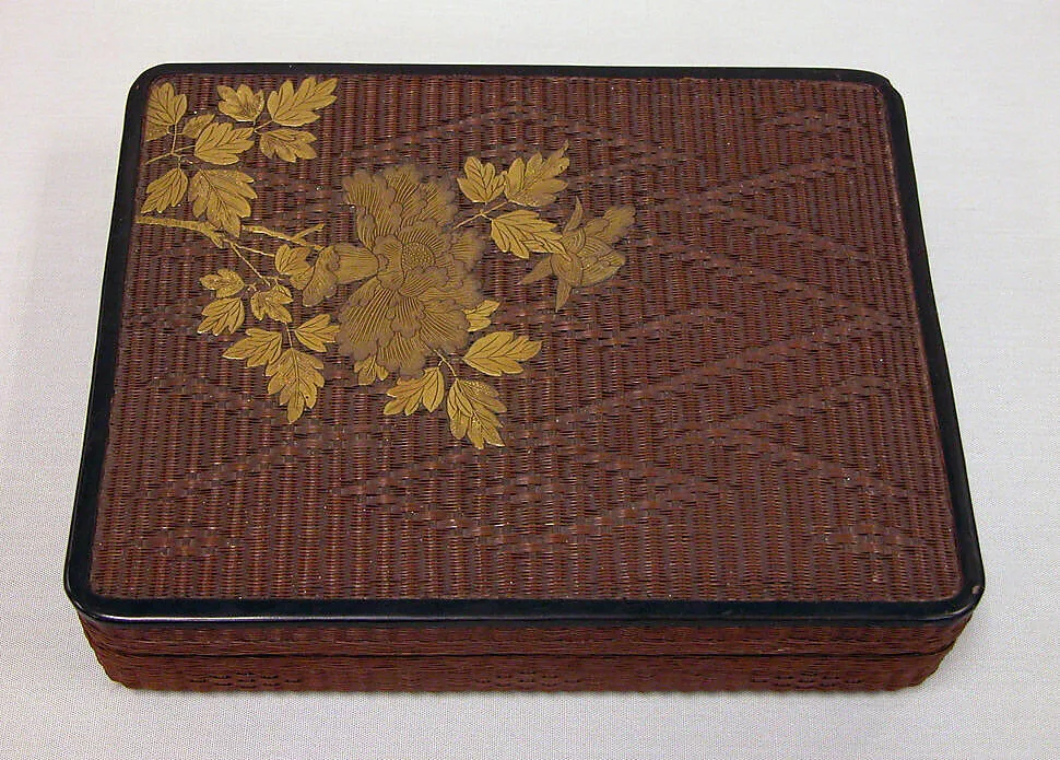 牡丹蒔絵竹細工箱|Basketwork Box with Peonies — Unknown