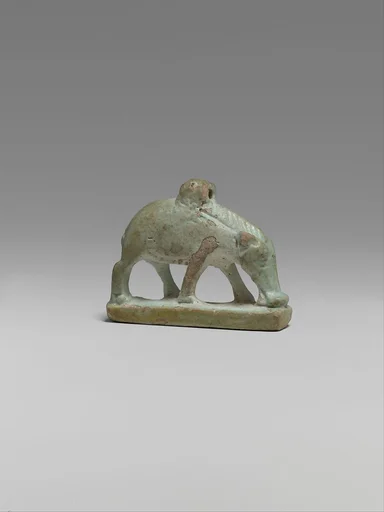 Sow Amulet