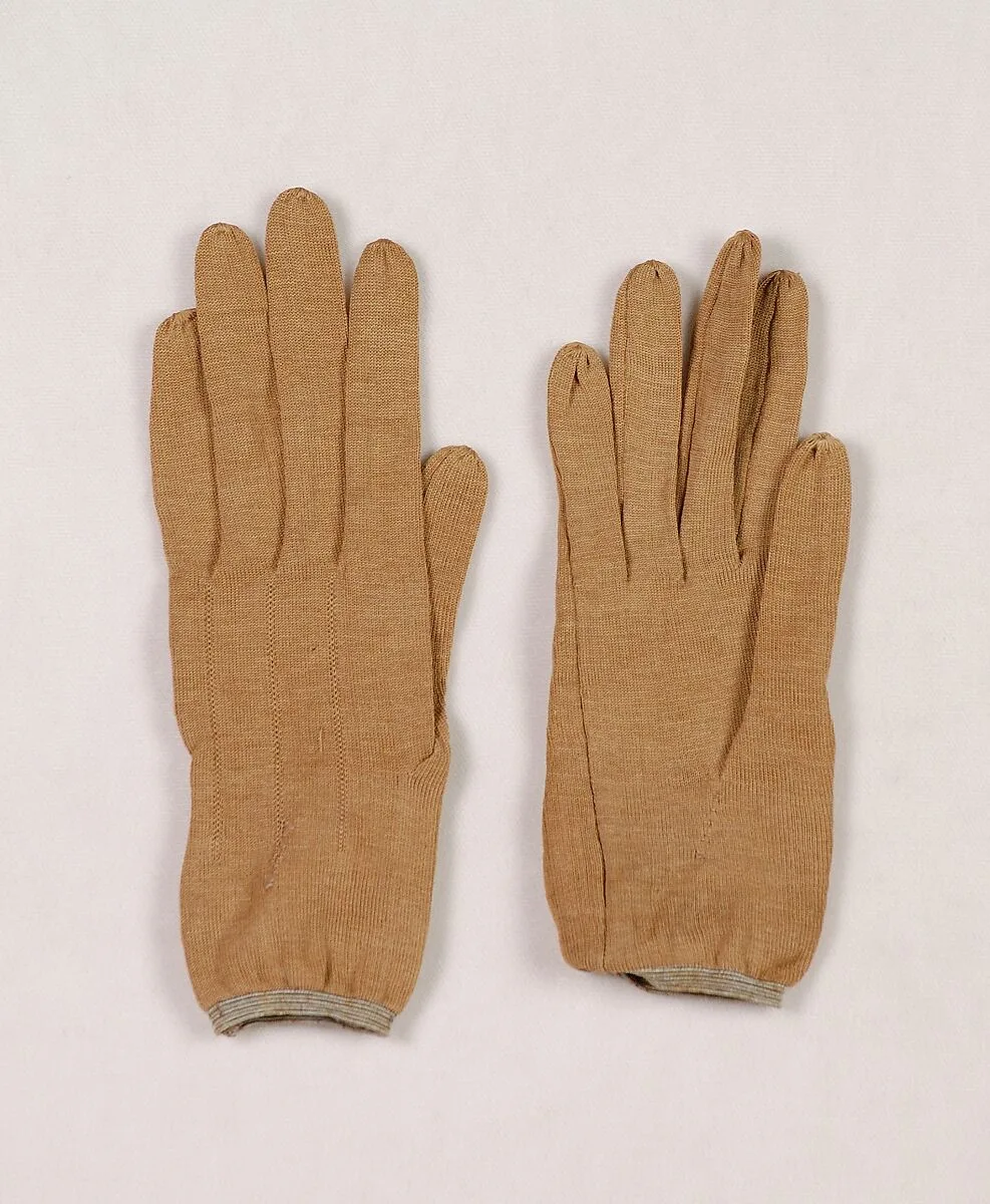 Gloves — Unknown