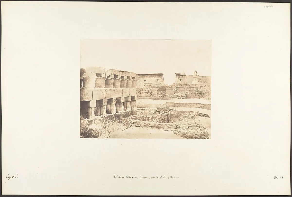 Palais et Village de Louxor, pris du Sud, Thèbes — Maxime Du Camp